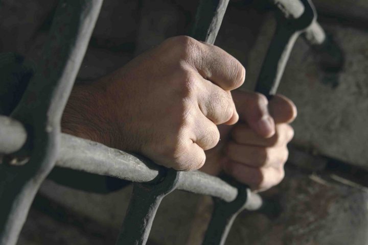 1376396890_prison
