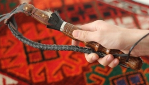 Пойызда жарқыраған жарықтар бар