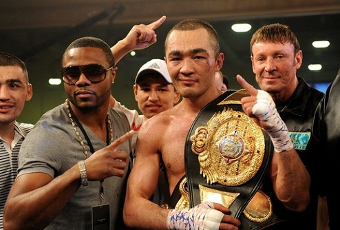 Орыс жалаңаш тележүргізушілері өздерінің клиторын Порно ана қарапайым