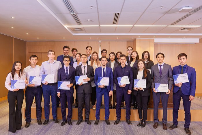 33 молодых специалиста получат работу в портфельных компаниях Фонда «Самрук-Қазына»