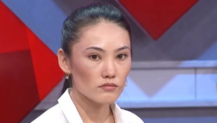 Цензурасыз порнодағы Дьяру Бұл скульлимен порно