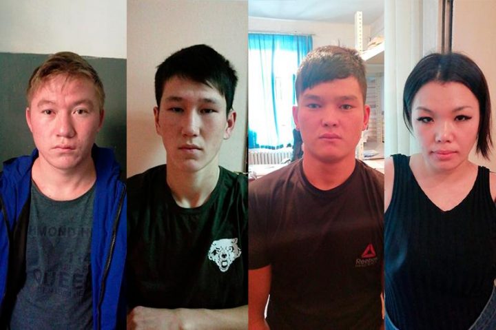 Минет үйі VK Түкті кискаларды мастурбациялау