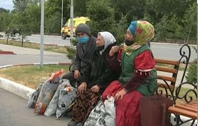 Әнші тату секс порно минет