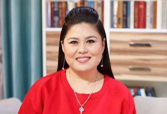 Мен әйелімнің мастурбация жасап жатқанын көрдім.